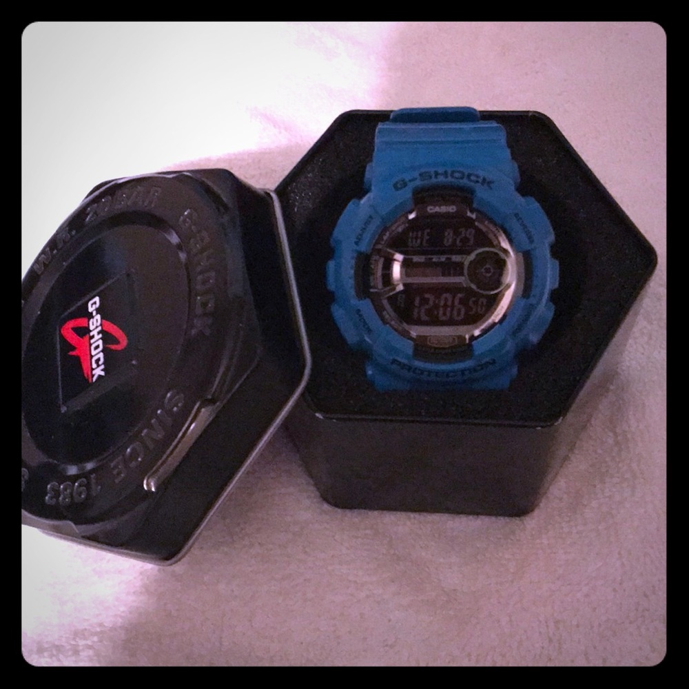 Men’s G-shock watch